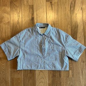 Zara small blue and white striped cropped short sleeve collar shirt